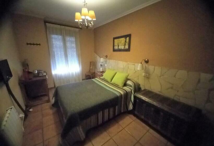 בית מלון כפרי Posada De Campillo
