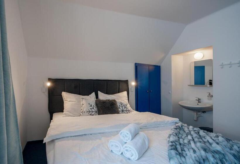 فندق Prazska Bouda