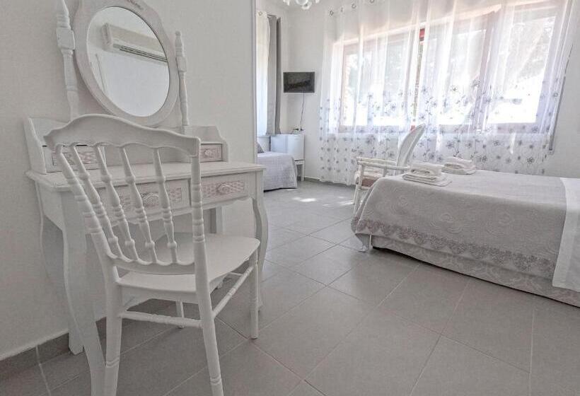 فندق Villa Sarina