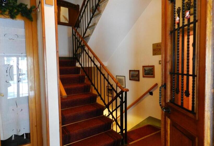 בית מלון כפרי Villa Svizzera