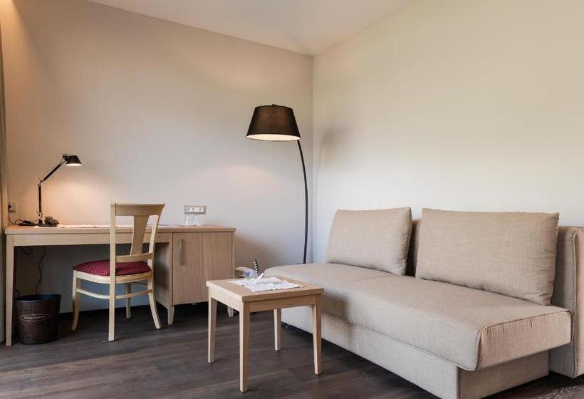 ホテル Wessobrunn