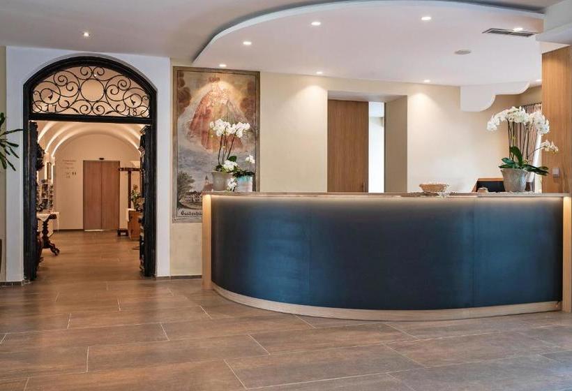 ホテル Wessobrunn