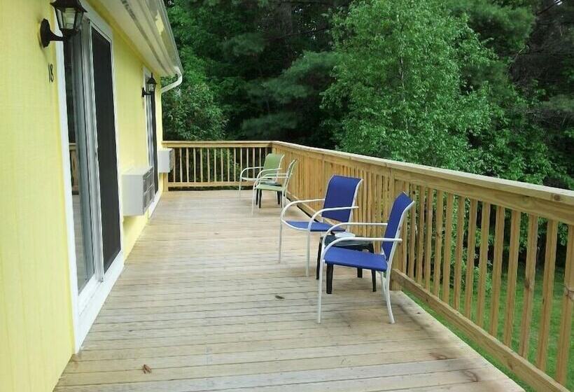 Lake Winnipesaukee Motel