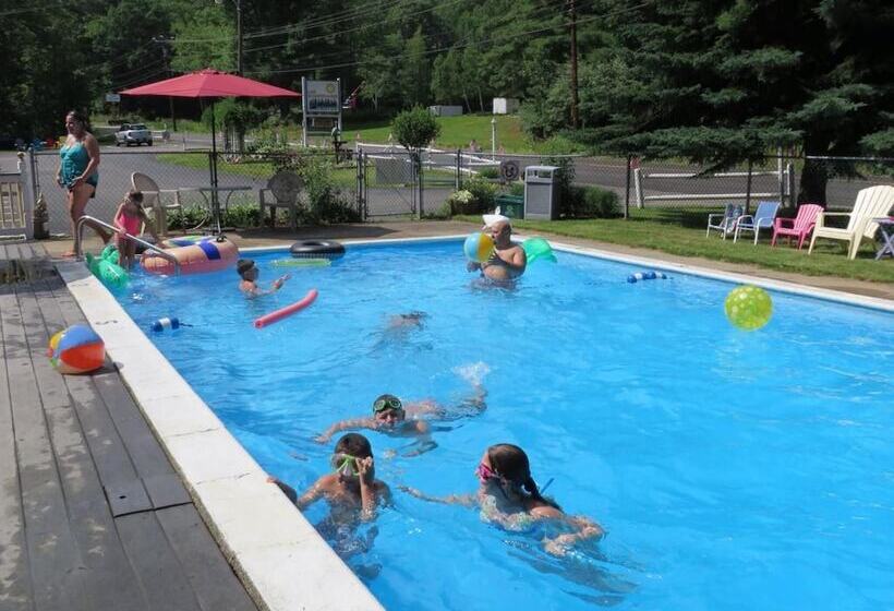 Lake Winnipesaukee Motel