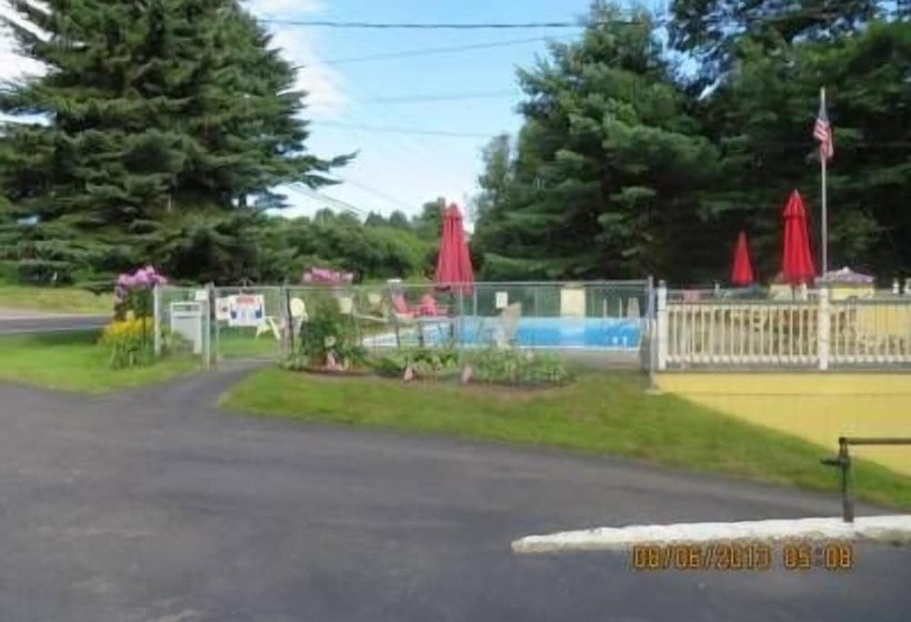 Lake Winnipesaukee Motel