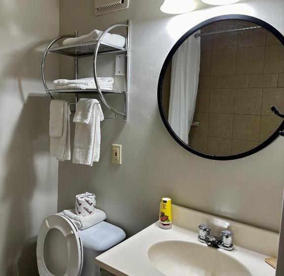 Lakeview Motel & Cottage