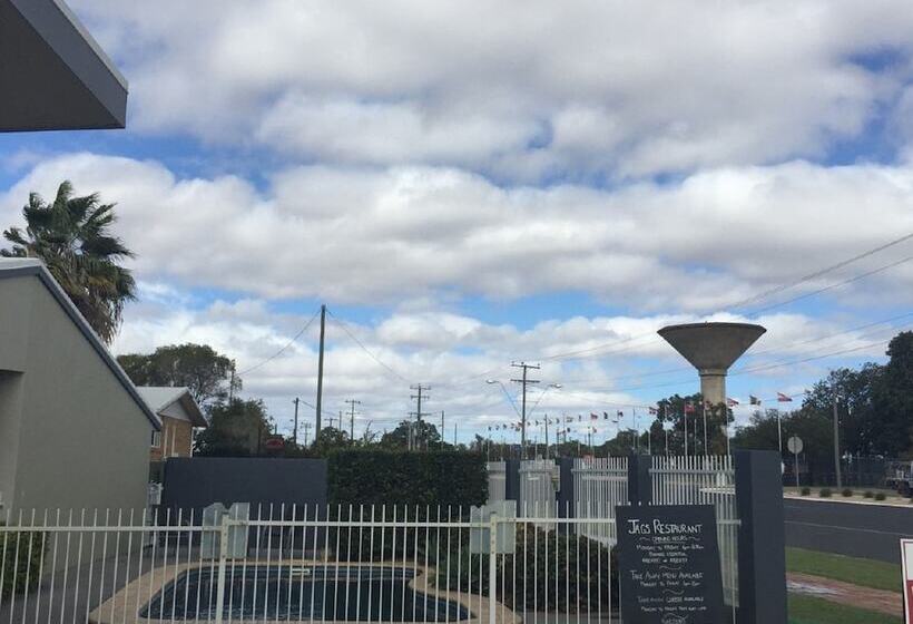 מוטל Blackwater Motor Inn