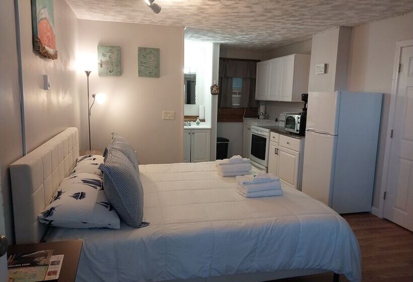 汽车旅馆 Breakers By The Sea