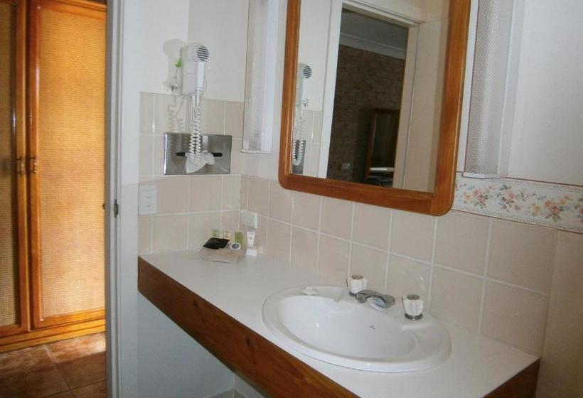 מוטל Highlands Motor Inn