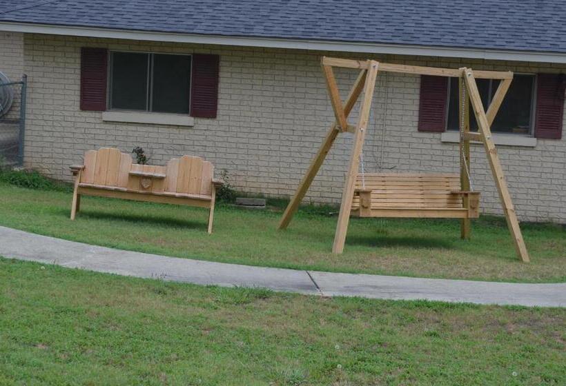 モーテル Ouachita Mountain Inn