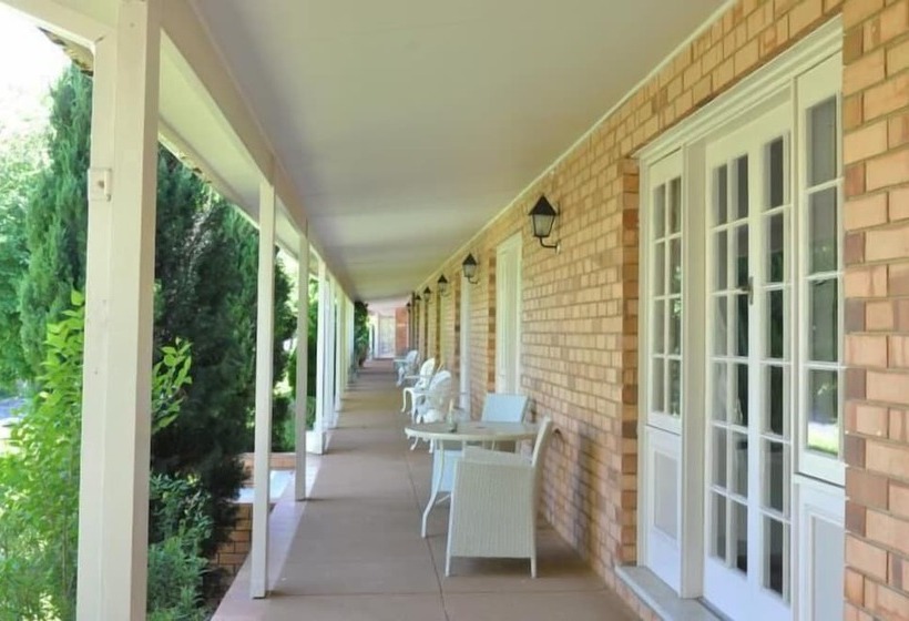 汽车旅馆  Poplars Inn Mittagong