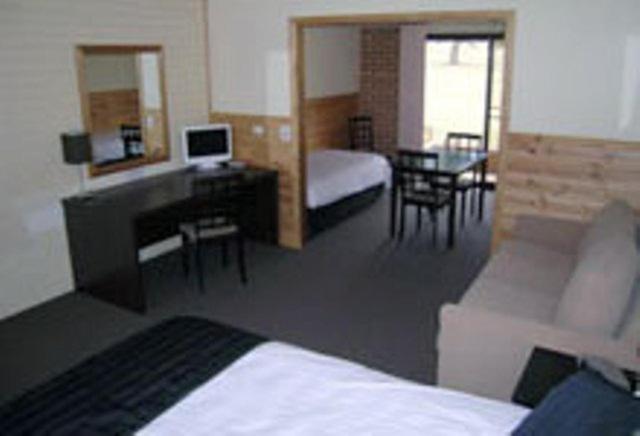 모텔 Snowy Mountains Resort And Function Centre