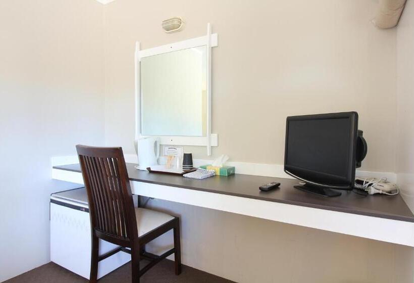 모텔 Snowy Mountains Resort And Function Centre