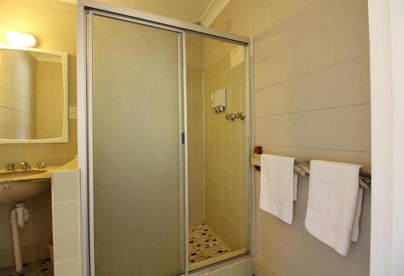 모텔 Snowy Mountains Resort And Function Centre