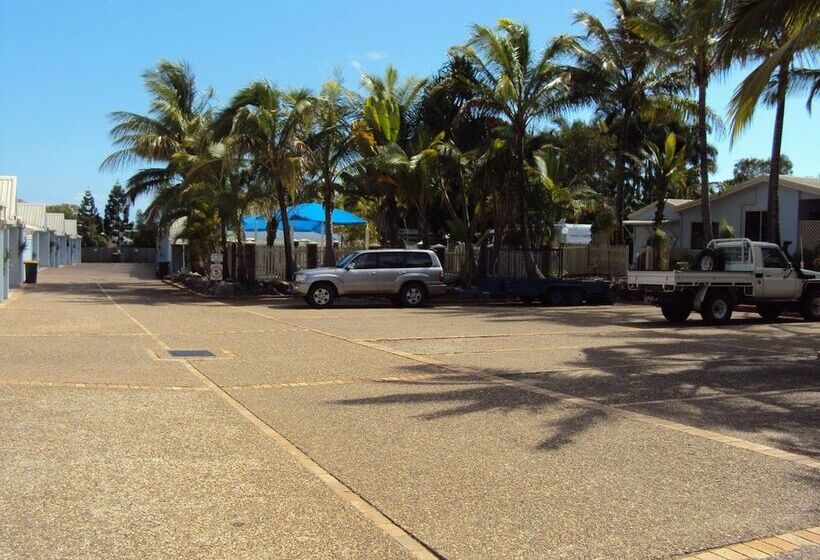 Palm Valley Motel And Self Contained Holiday Units