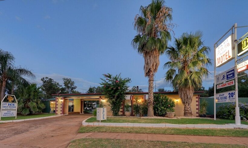 Golden Peak Motel Peakhill