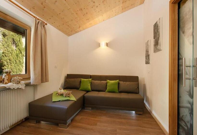 פנסיון Biedermannhof