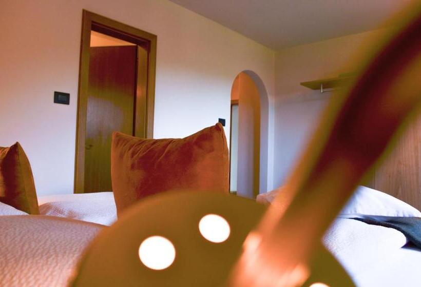 ペンション Garni Alpin