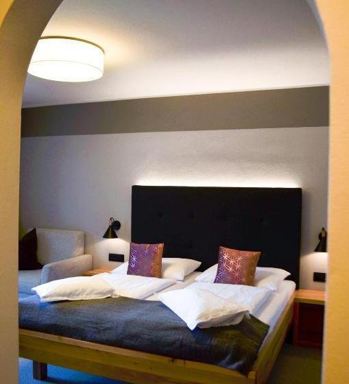 ペンション Garni Alpin