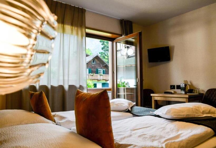 ペンション Garni Alpin