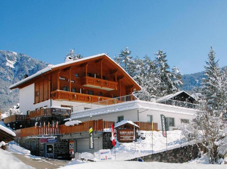 ペンション Garni Alpin