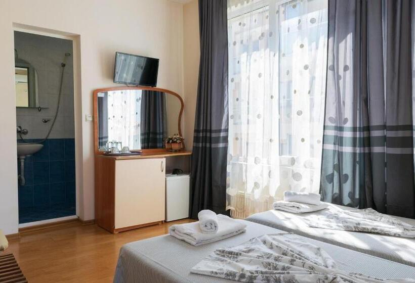 Пансион Guest House Eos