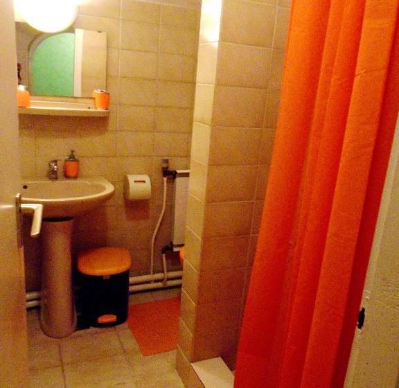 膳宿费 Mathias Lovasudvar