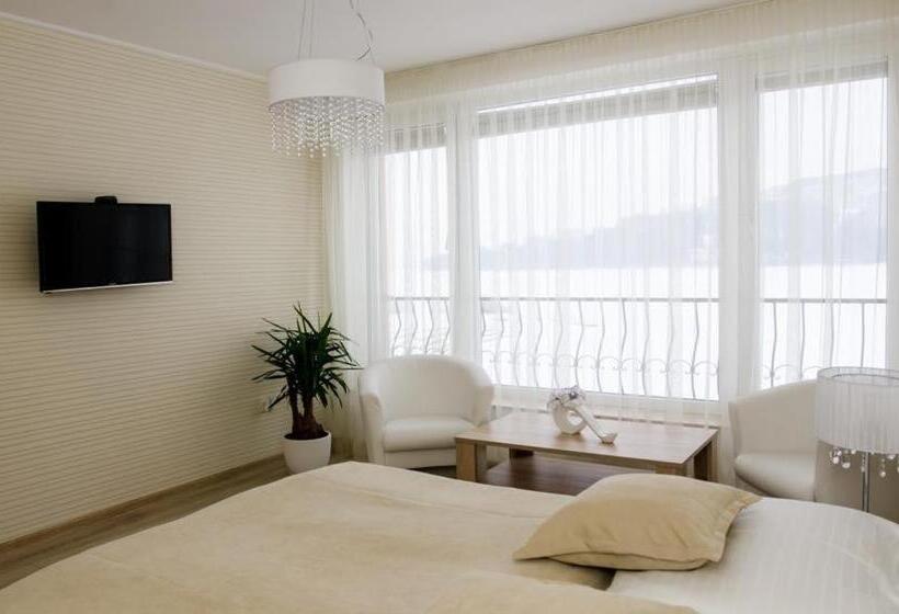 펜션 Penzion Jollien