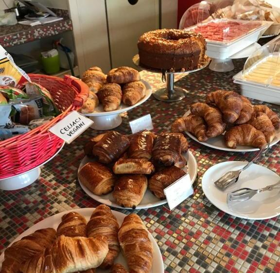 Pfa Hotel La Darsena   Follonica