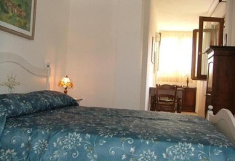 Residence Dolores Castle