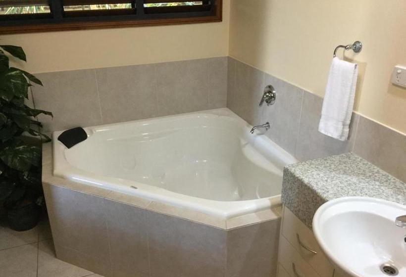 Taihoa Holiday Units Adults Only