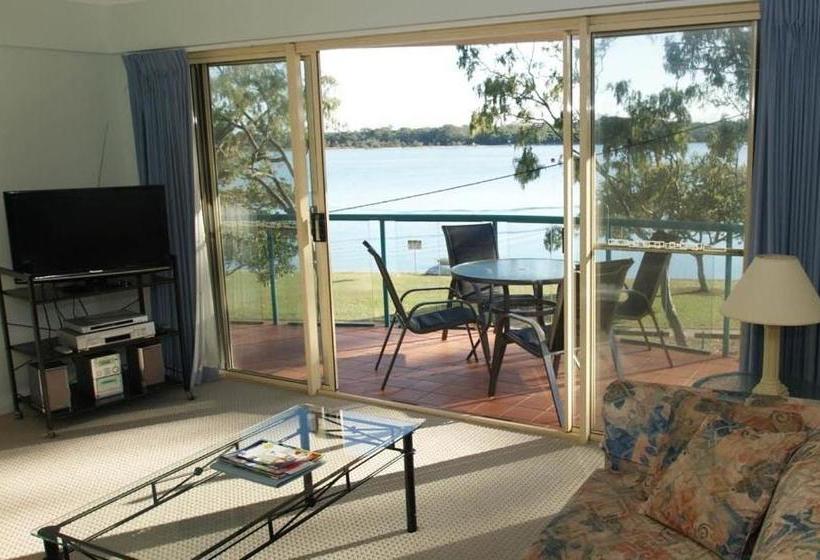 The Esplanade Riverview Holiday Apartments