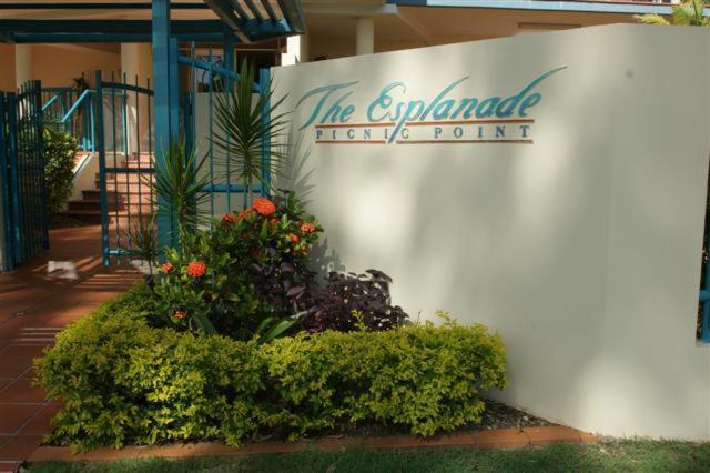 The Esplanade Riverview Holiday Apartments