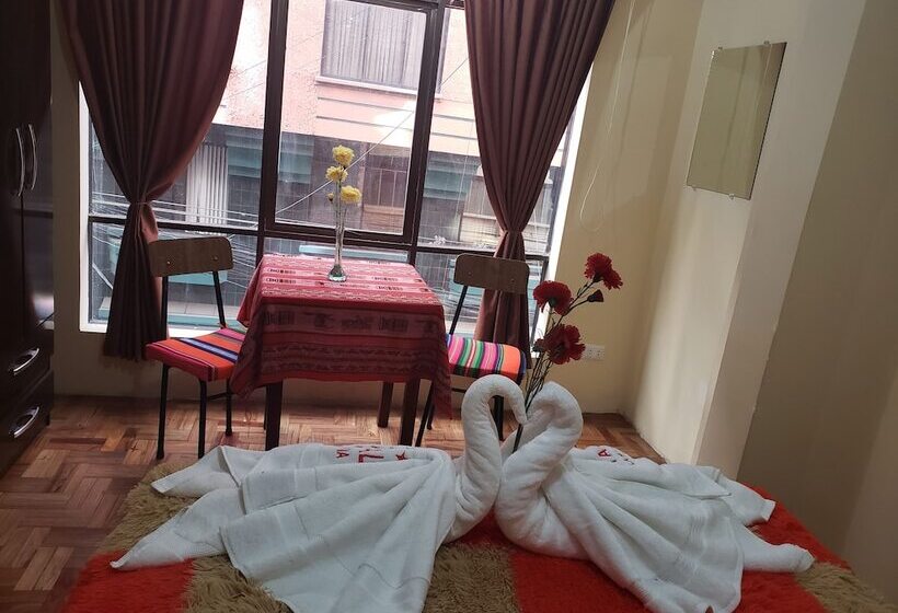 هاستل Hostal Salas