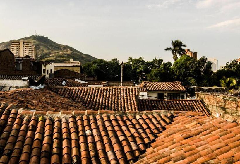 ユースホステル Moonshine Boutique Hostal