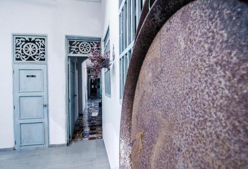 ユースホステル Moonshine Boutique Hostal