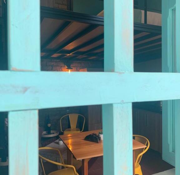 ユースホステル Moonshine Boutique Hostal