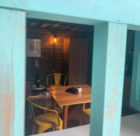 ユースホステル Moonshine Boutique Hostal