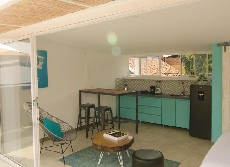 ユースホステル Moonshine Boutique Hostal