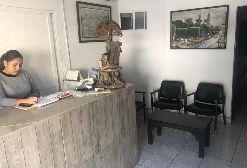 הוסטל Posada Del Parque