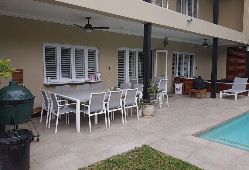 צימר Umhlanga Lodge