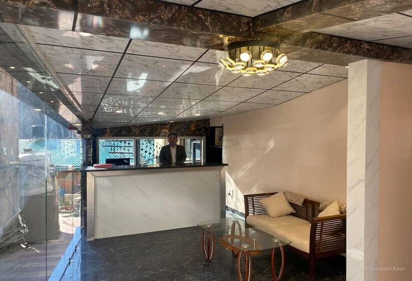 فندق Ahr Windsor The Mall Shimla