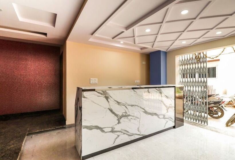 בית מלון כפרי Capital O N R Residency