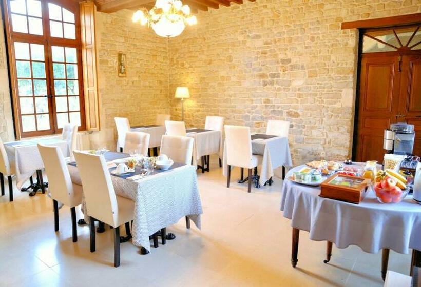 בית מלון כפרי Chateau Du Bu