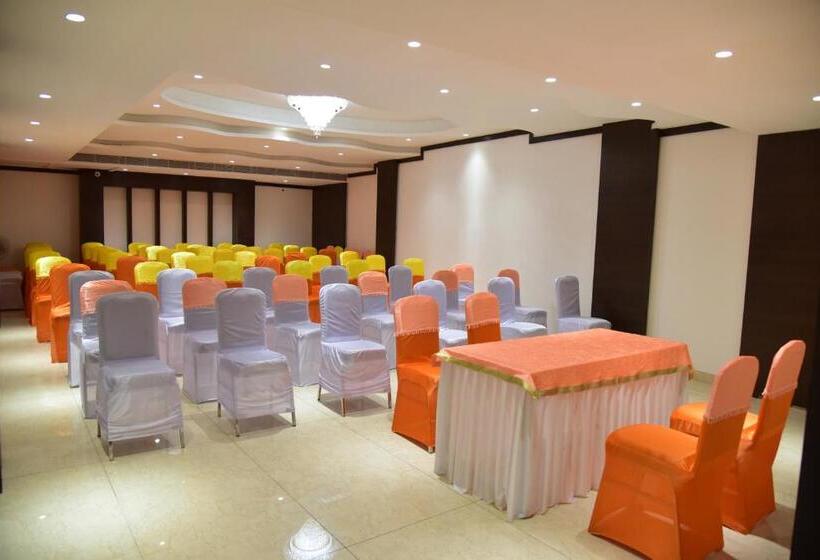 酒店 Crystal Grand