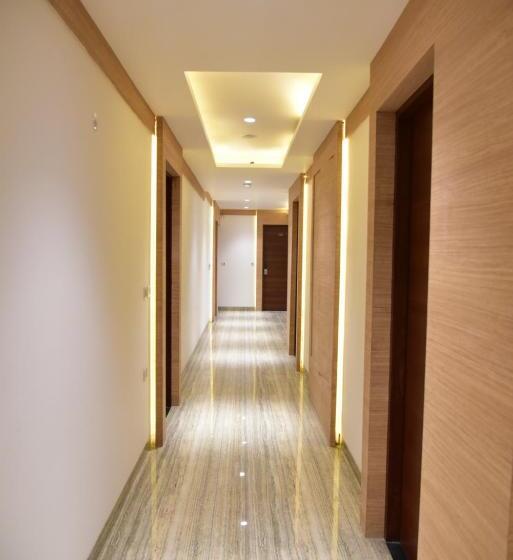 酒店 Crystal Grand