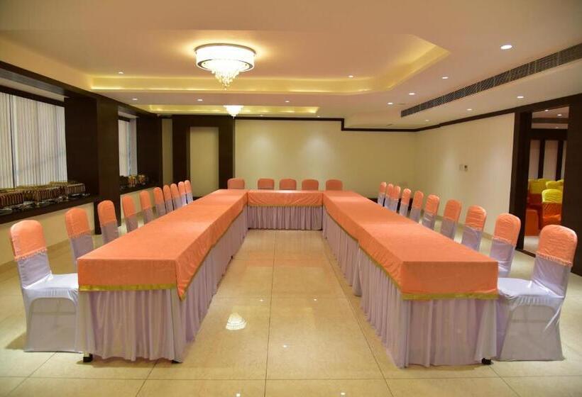 酒店 Crystal Grand