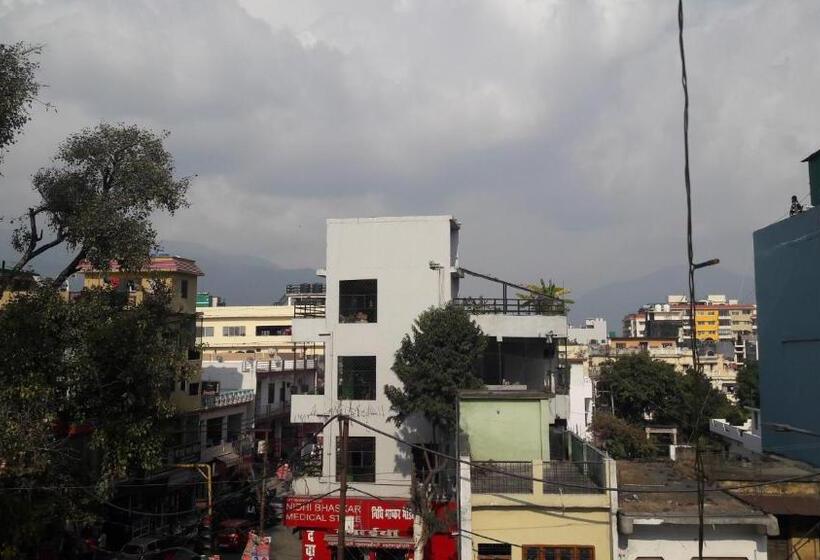 酒店 Crystal Grand