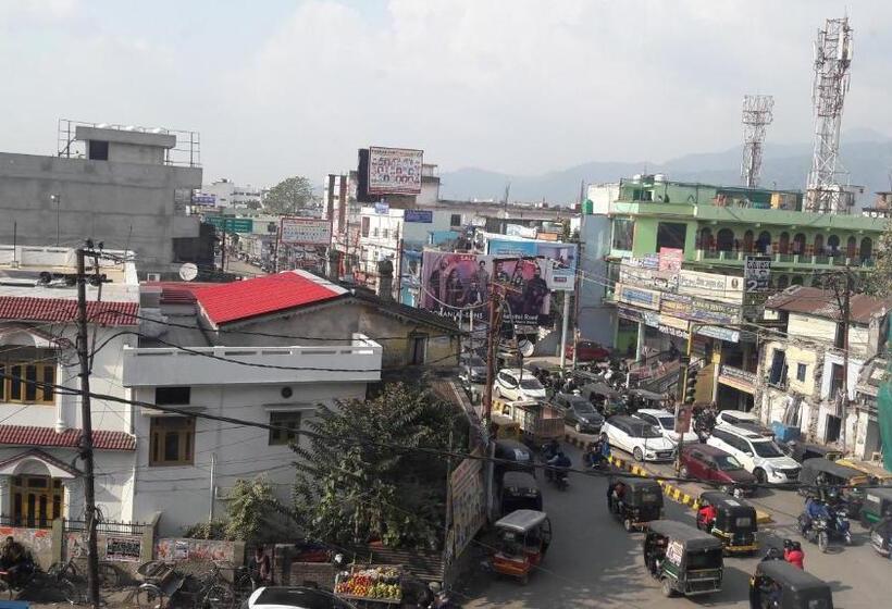 酒店 Crystal Grand