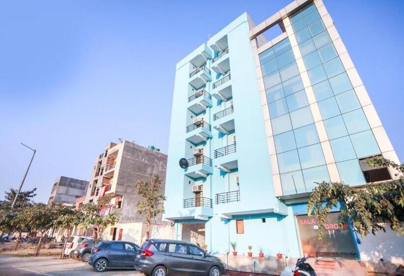 Hotel O A S Residency